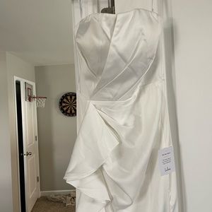 Bridal Lulus strapless white satin dress